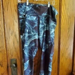 Old Navy PowerSoft 3/4 Leggings